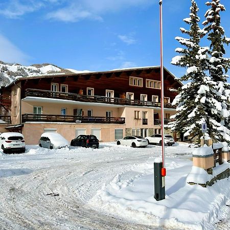 Vars, Appart Spacieux Renove 4 Couchages Dans Chalet 바르스 외부 사진