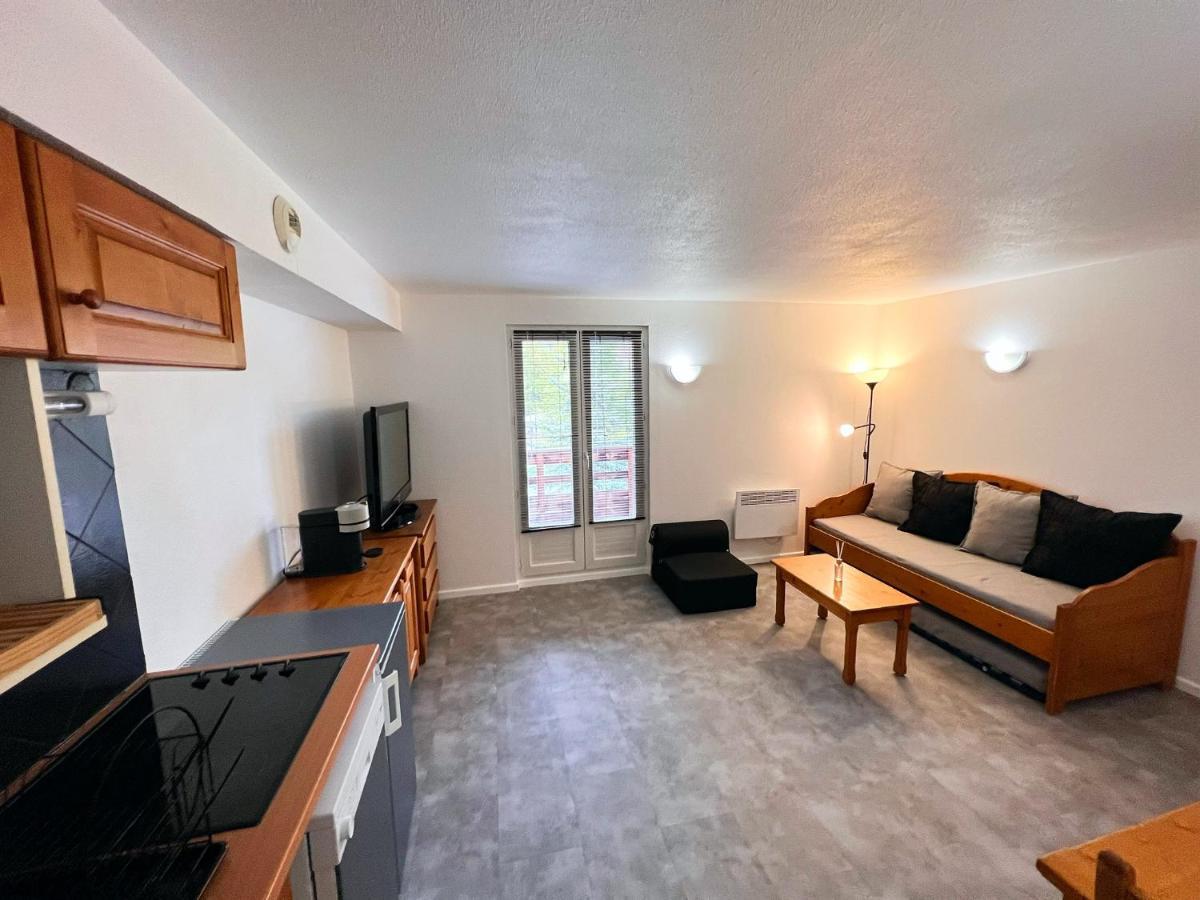 Vars, Appart Spacieux Renove 4 Couchages Dans Chalet 바르스 외부 사진